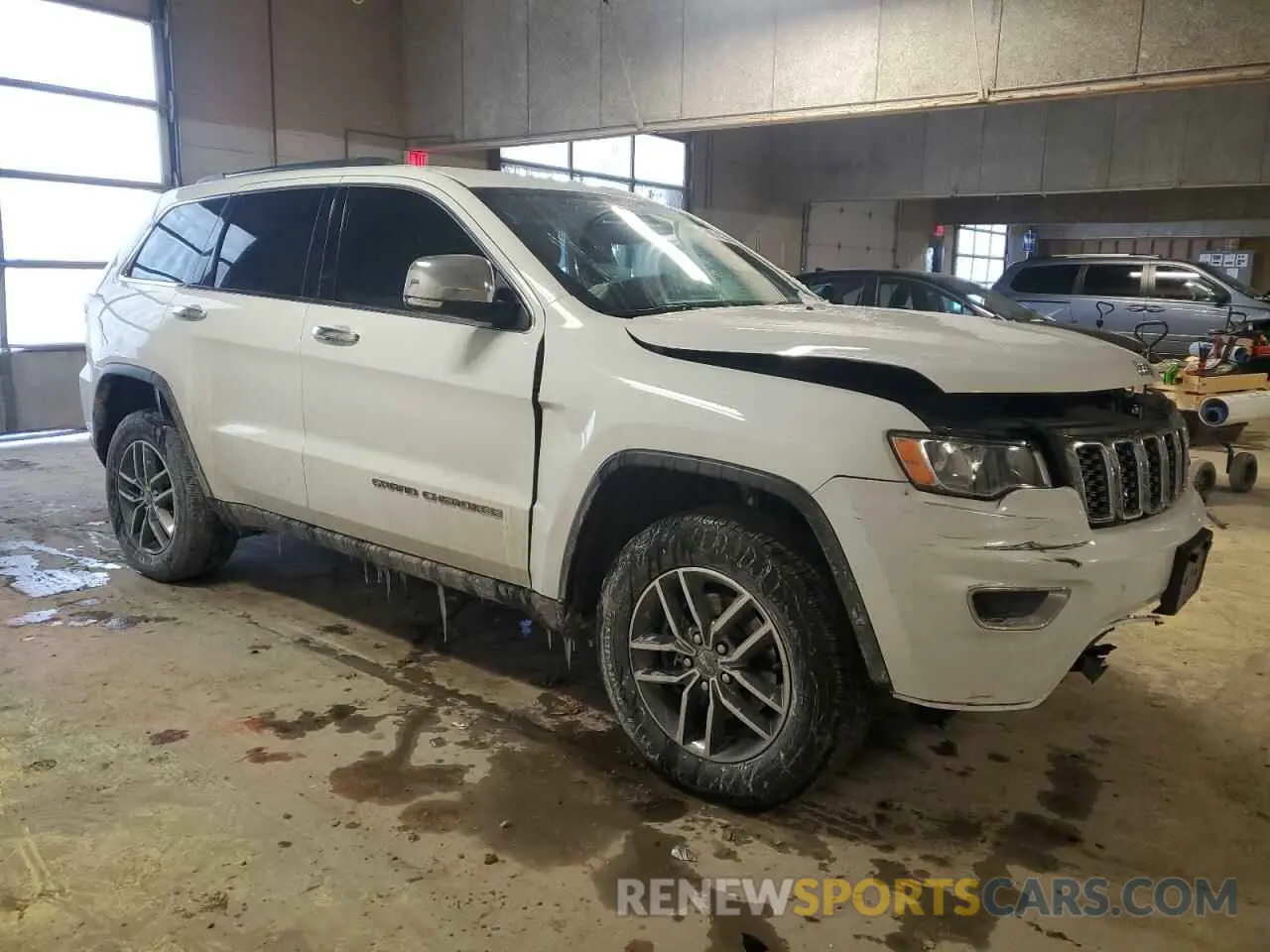 4 Photograph of a damaged car 1C4RJFBG3LC339775 JEEP GRAND CHER 2020