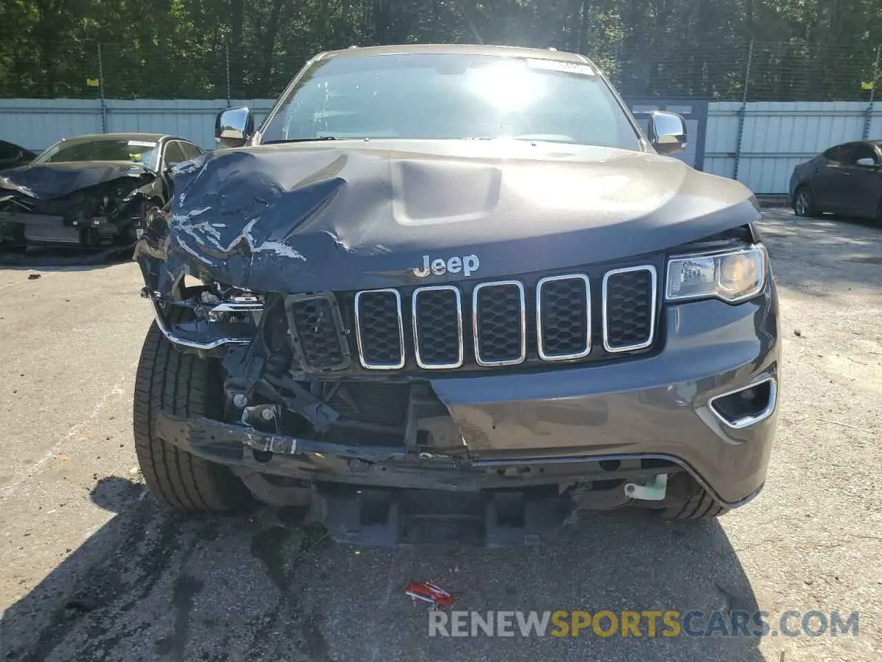 5 Photograph of a damaged car 1C4RJFBG4LC415360 JEEP GRAND CHER 2020