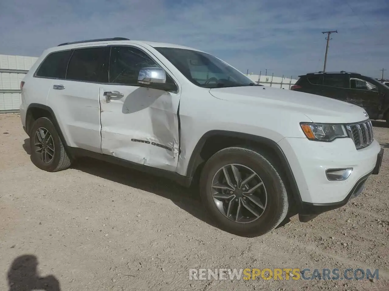 4 Photograph of a damaged car 1C4RJFBG7LC100892 JEEP GRAND CHER 2020