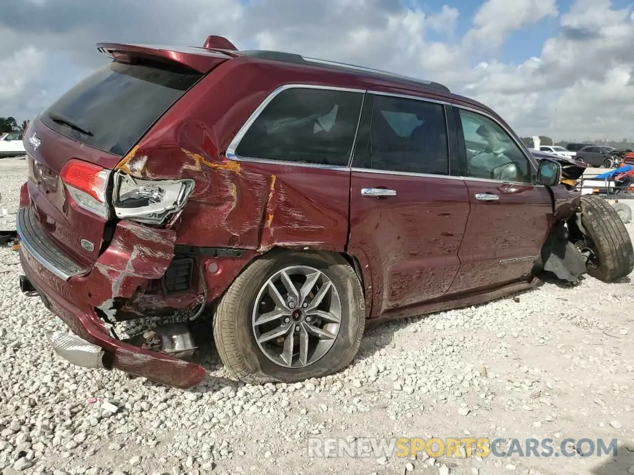3 Photograph of a damaged car 1C4RJFCGXLC204095 JEEP GRAND CHER 2020