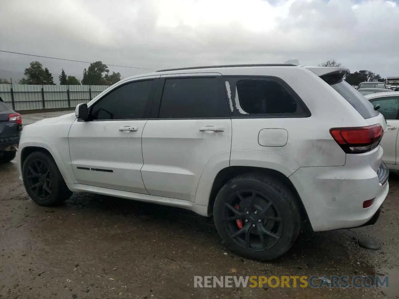 2 Photograph of a damaged car 1C4RJFDJXLC133149 JEEP GRAND CHER 2020