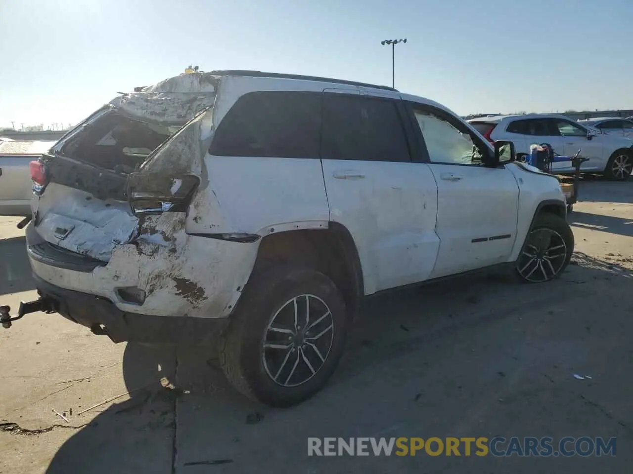 3 Photograph of a damaged car 1C4RJFLG3LC447778 JEEP GRAND CHER 2020