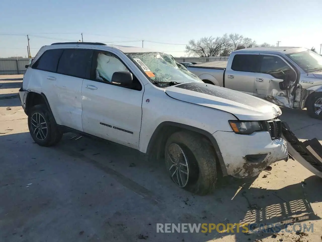 4 Photograph of a damaged car 1C4RJFLG3LC447778 JEEP GRAND CHER 2020