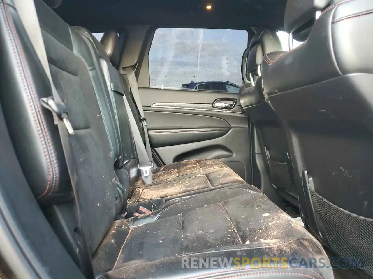 11 Photograph of a damaged car 1C4RJFLG5LC340344 JEEP GRAND CHER 2020