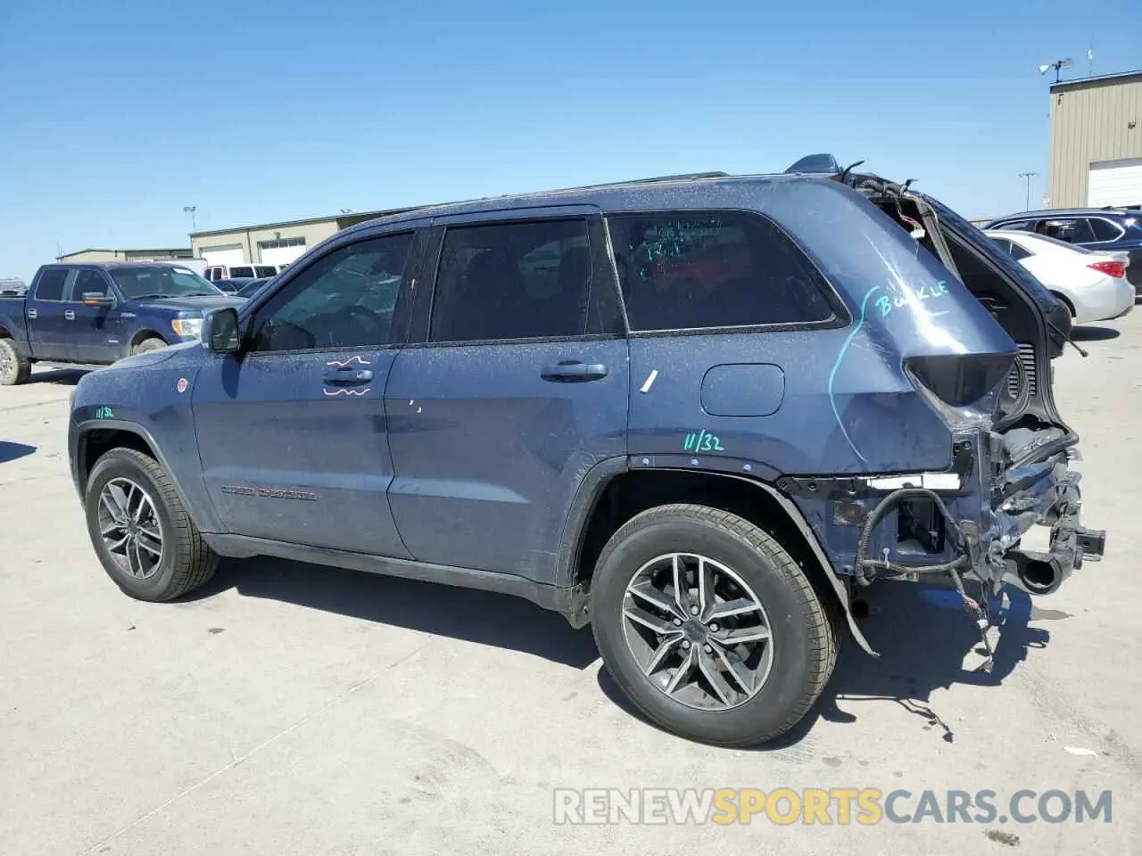 2 Photograph of a damaged car 1C4RJFLT1LC357901 JEEP GRAND CHER 2020
