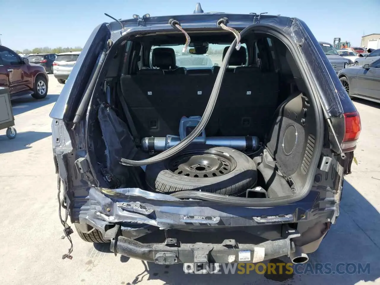 6 Photograph of a damaged car 1C4RJFLT1LC357901 JEEP GRAND CHER 2020