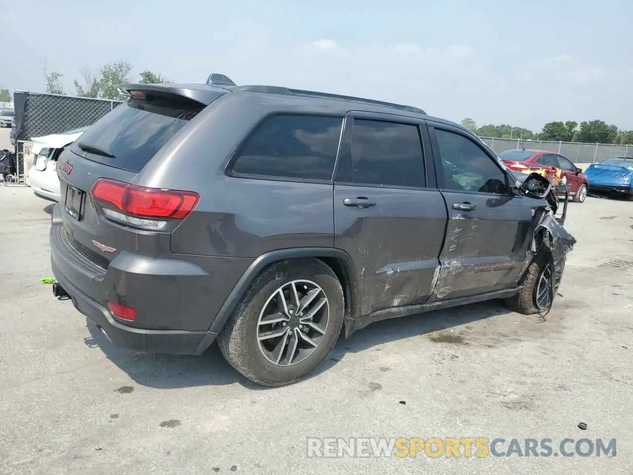 3 Photograph of a damaged car 1C4RJFLT4LC232102 JEEP GRAND CHER 2020