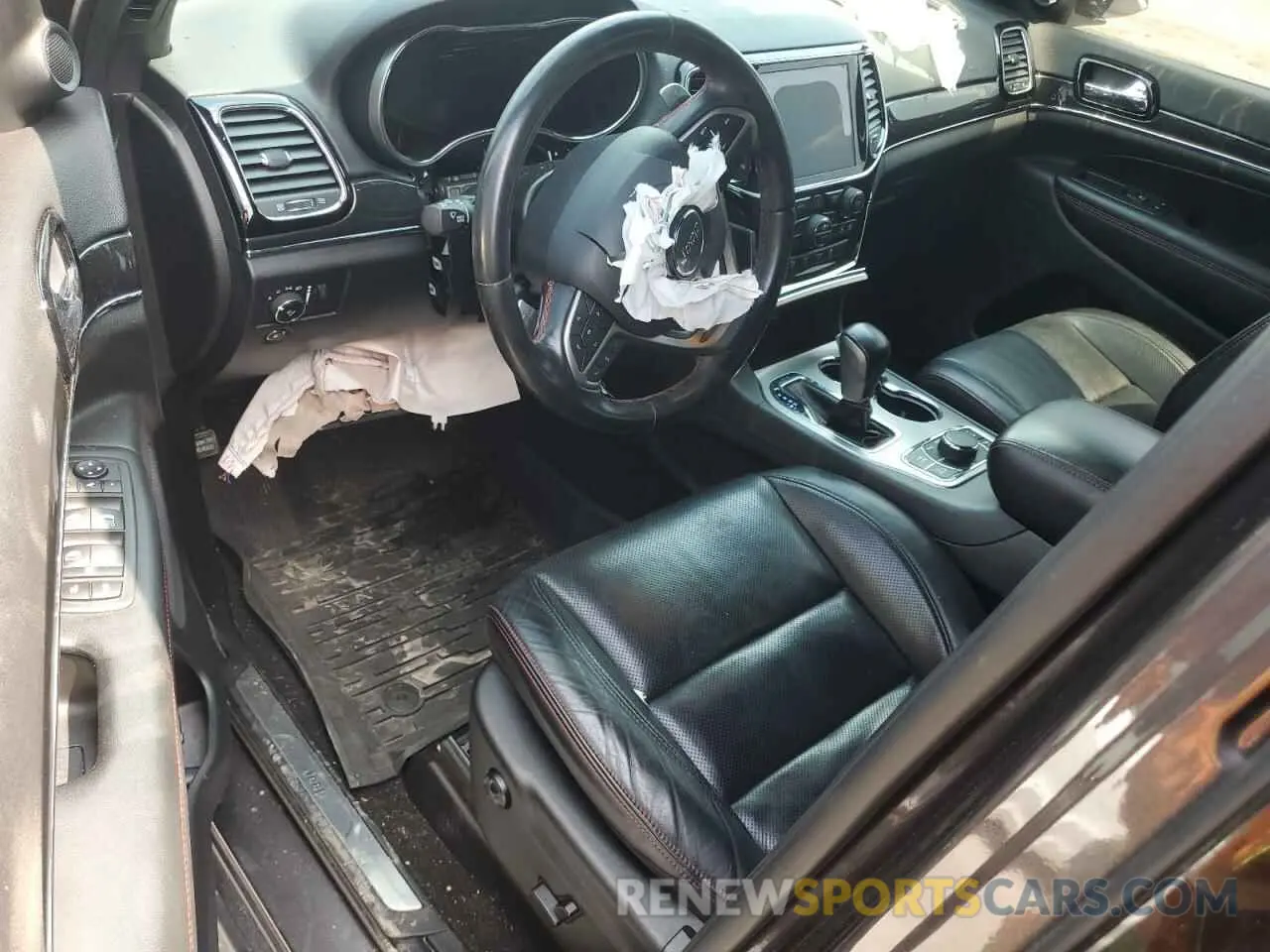 8 Photograph of a damaged car 1C4RJFLT4LC232102 JEEP GRAND CHER 2020