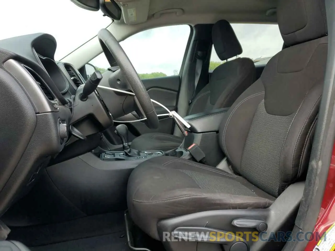 7 Photograph of a damaged car 1C4PJLCB4MD120490 JEEP GRAND CHER 2021
