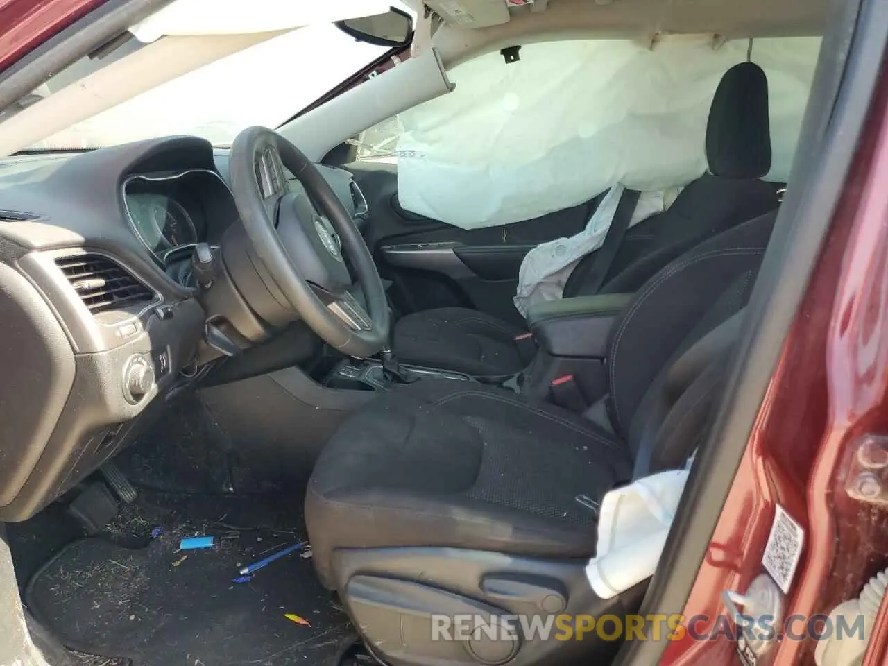 7 Photograph of a damaged car 1C4PJLCB6MD183803 JEEP GRAND CHER 2021