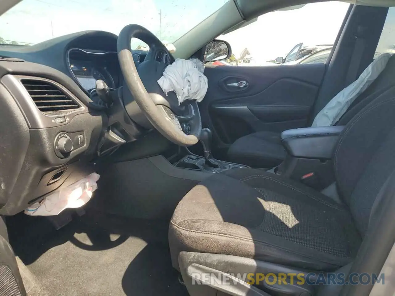 7 Photograph of a damaged car 1C4PJLCB8MD156182 JEEP GRAND CHER 2021