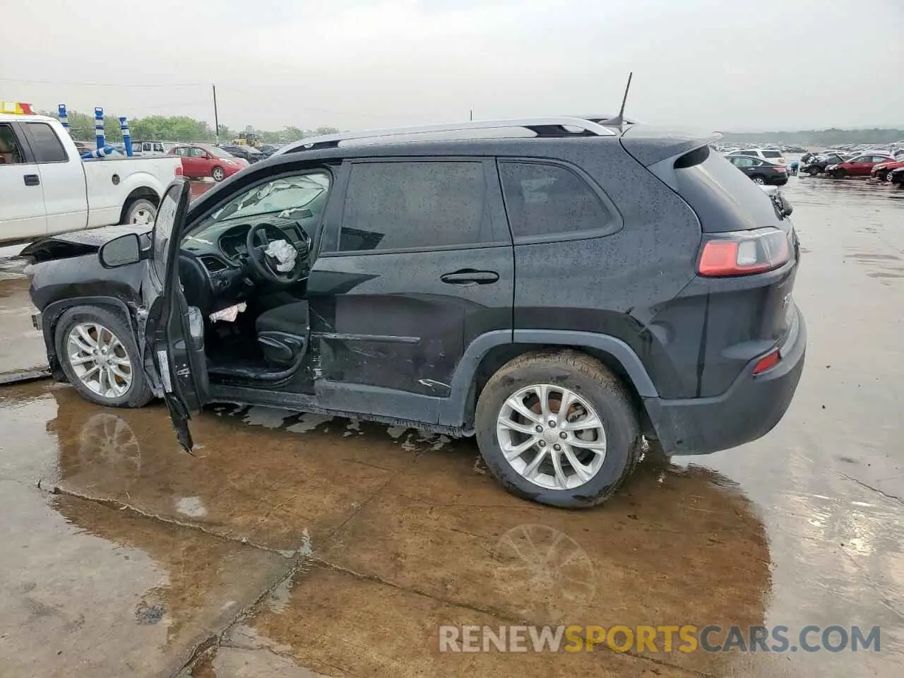 2 Photograph of a damaged car 1C4PJLCB8MD169062 JEEP GRAND CHER 2021