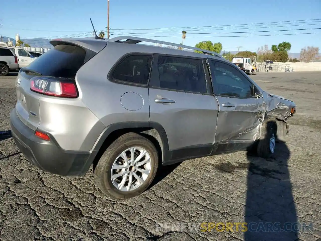 3 Photograph of a damaged car 1C4PJLCB8MD214663 JEEP GRAND CHER 2021