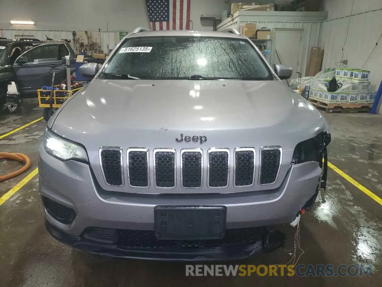 5 Photograph of a damaged car 1C4PJLCBXMD103810 JEEP GRAND CHER 2021