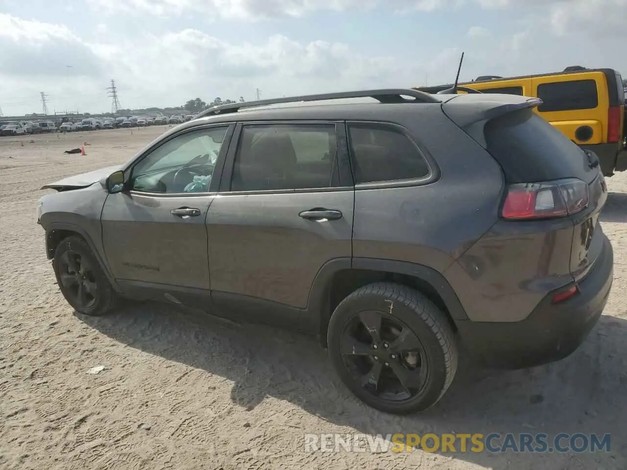 2 Photograph of a damaged car 1C4PJLLB0MD173851 JEEP GRAND CHER 2021