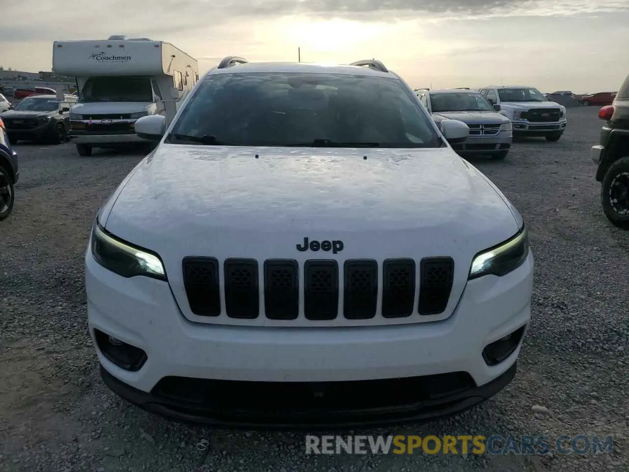 5 Photograph of a damaged car 1C4PJLLB5MD112852 JEEP GRAND CHER 2021