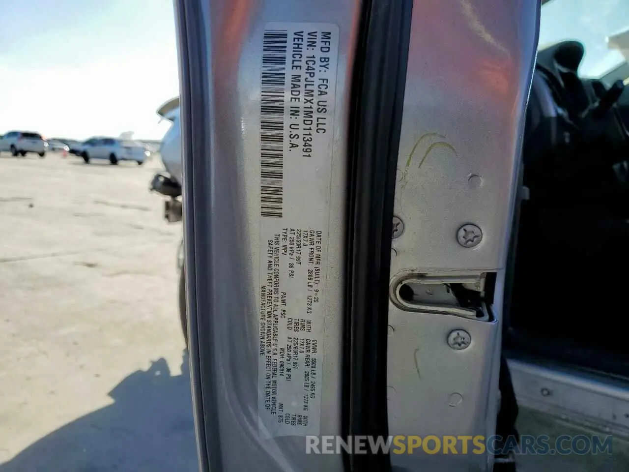 14 Photograph of a damaged car 1C4PJLMX1MD113491 JEEP GRAND CHER 2021