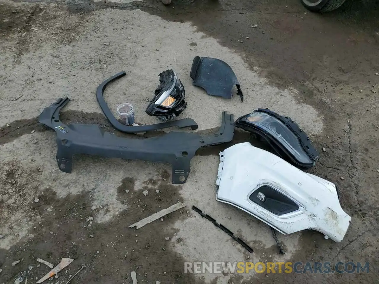 12 Photograph of a damaged car 1C4PJMDNXMD178778 JEEP GRAND CHER 2021