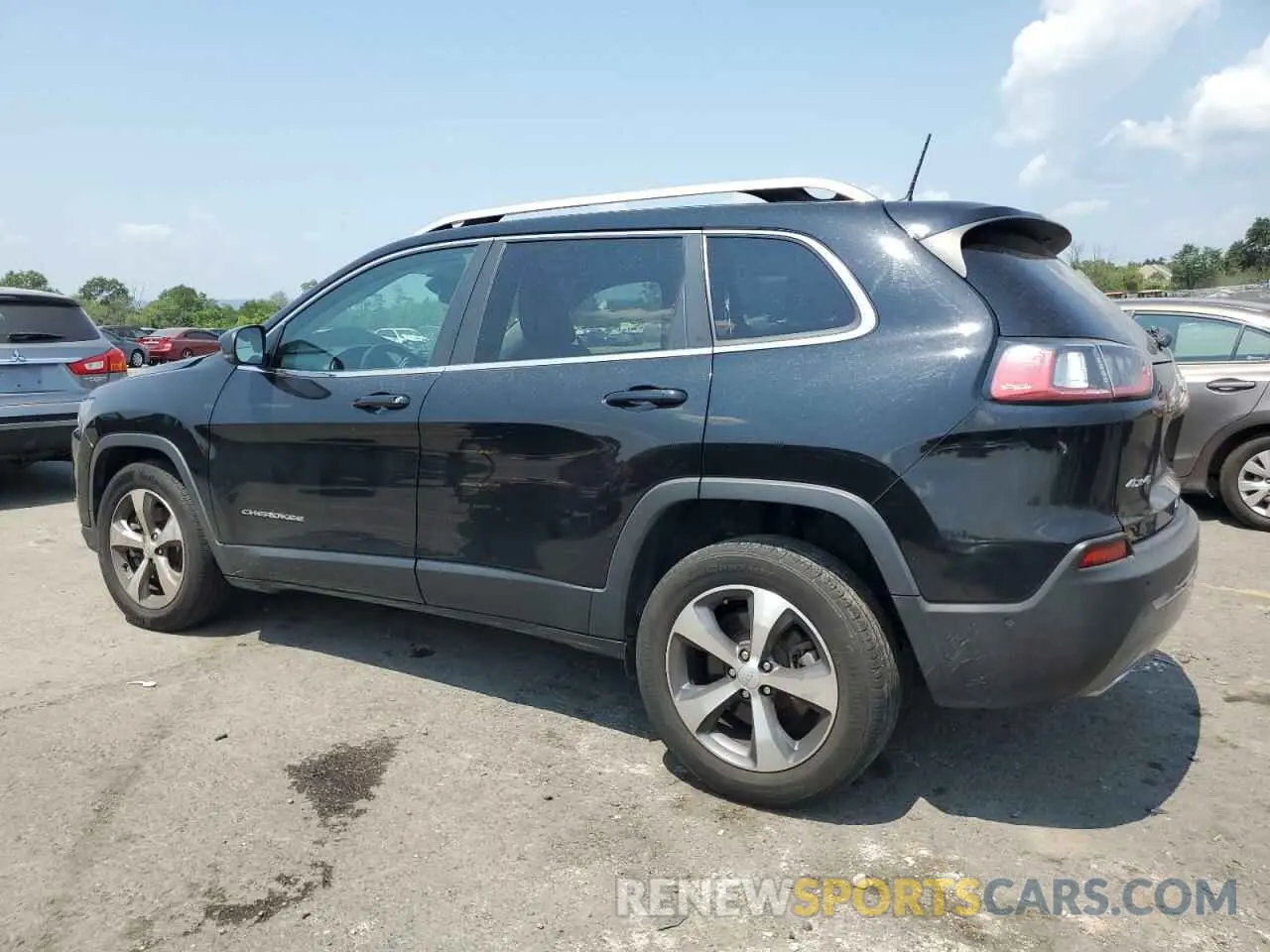 2 Photograph of a damaged car 1C4PJMDX0MD125945 JEEP GRAND CHER 2021