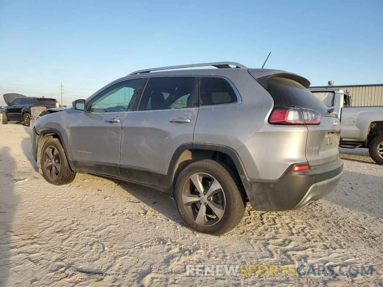2 Photograph of a damaged car 1C4PJMDX4MD108758 JEEP GRAND CHER 2021
