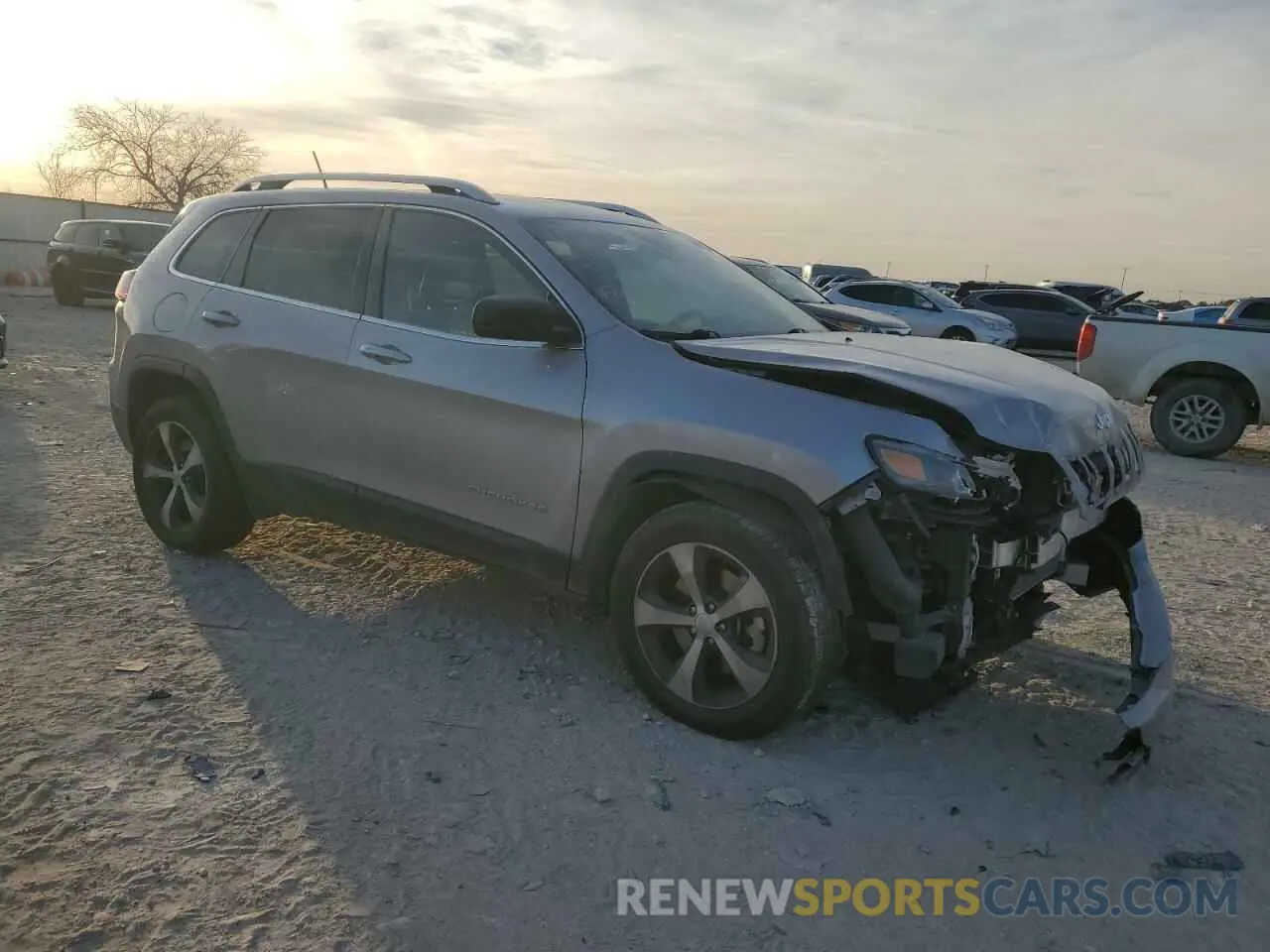 4 Photograph of a damaged car 1C4PJMDX4MD108758 JEEP GRAND CHER 2021