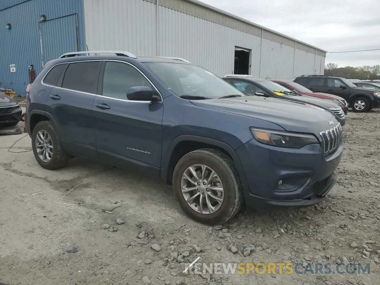 4 Photograph of a damaged car 1C4PJMLB2MD168222 JEEP GRAND CHER 2021