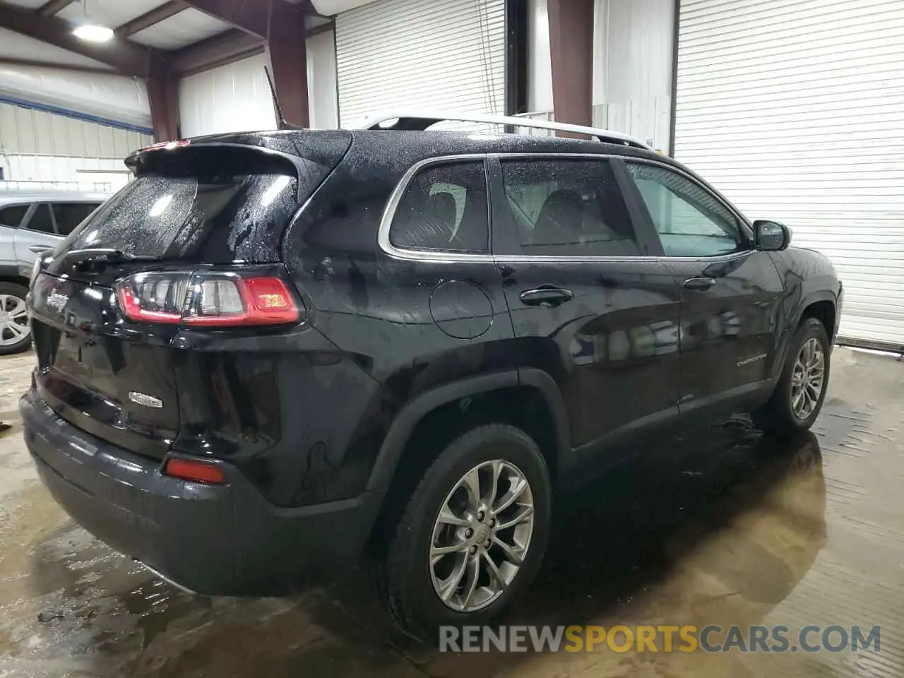 3 Photograph of a damaged car 1C4PJMMX4MD228480 JEEP GRAND CHER 2021
