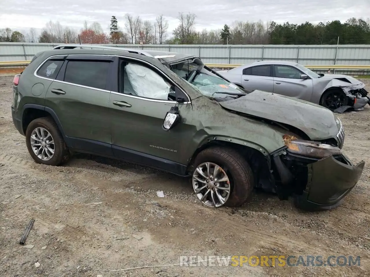 4 Photograph of a damaged car 1C4PJMMX8MD110383 JEEP GRAND CHER 2021
