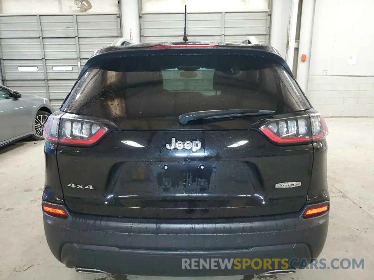 6 Photograph of a damaged car 1C4PJMMX8MD122257 JEEP GRAND CHER 2021