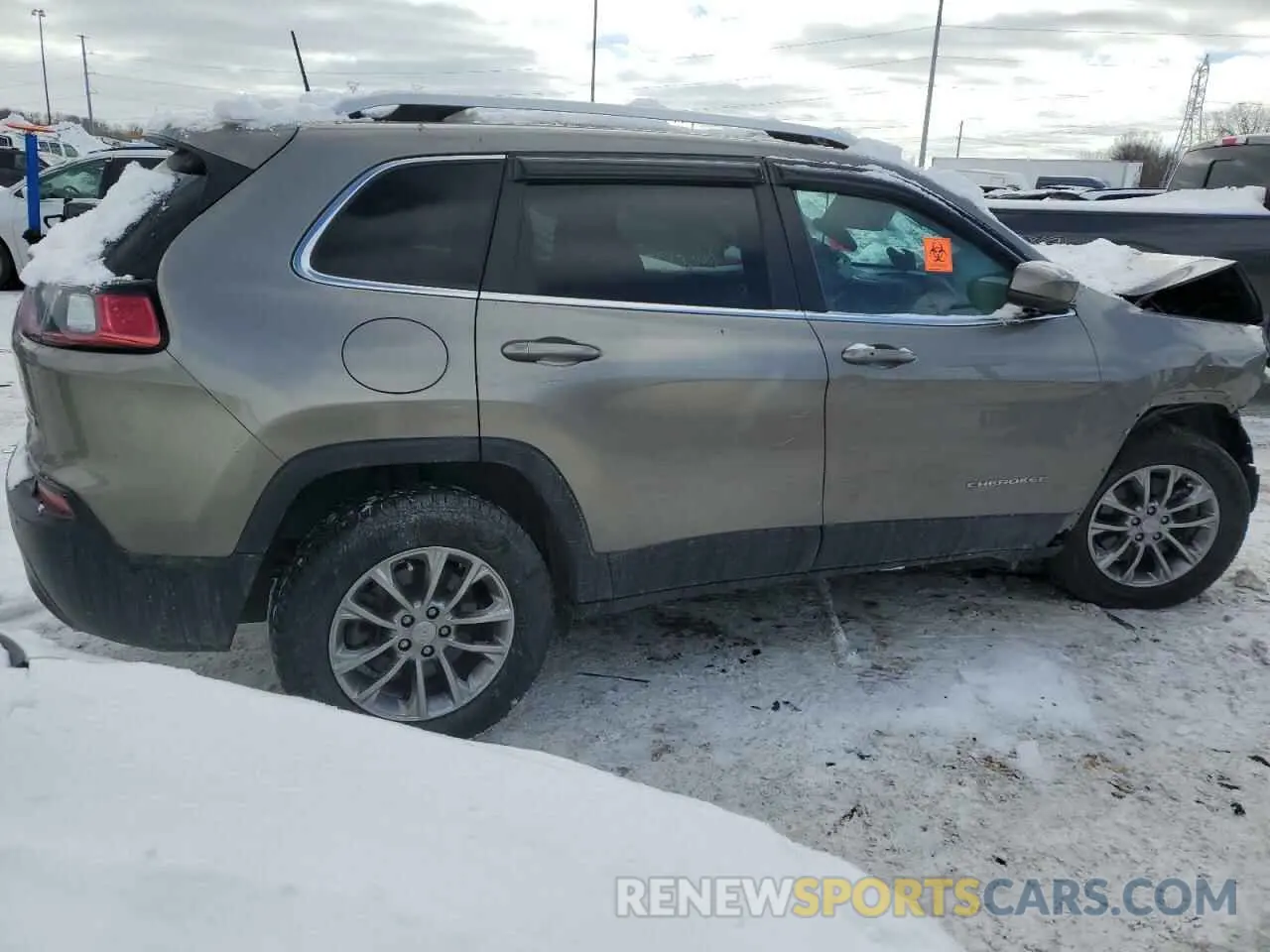 3 Photograph of a damaged car 1C4PJMMX8MD149796 JEEP GRAND CHER 2021