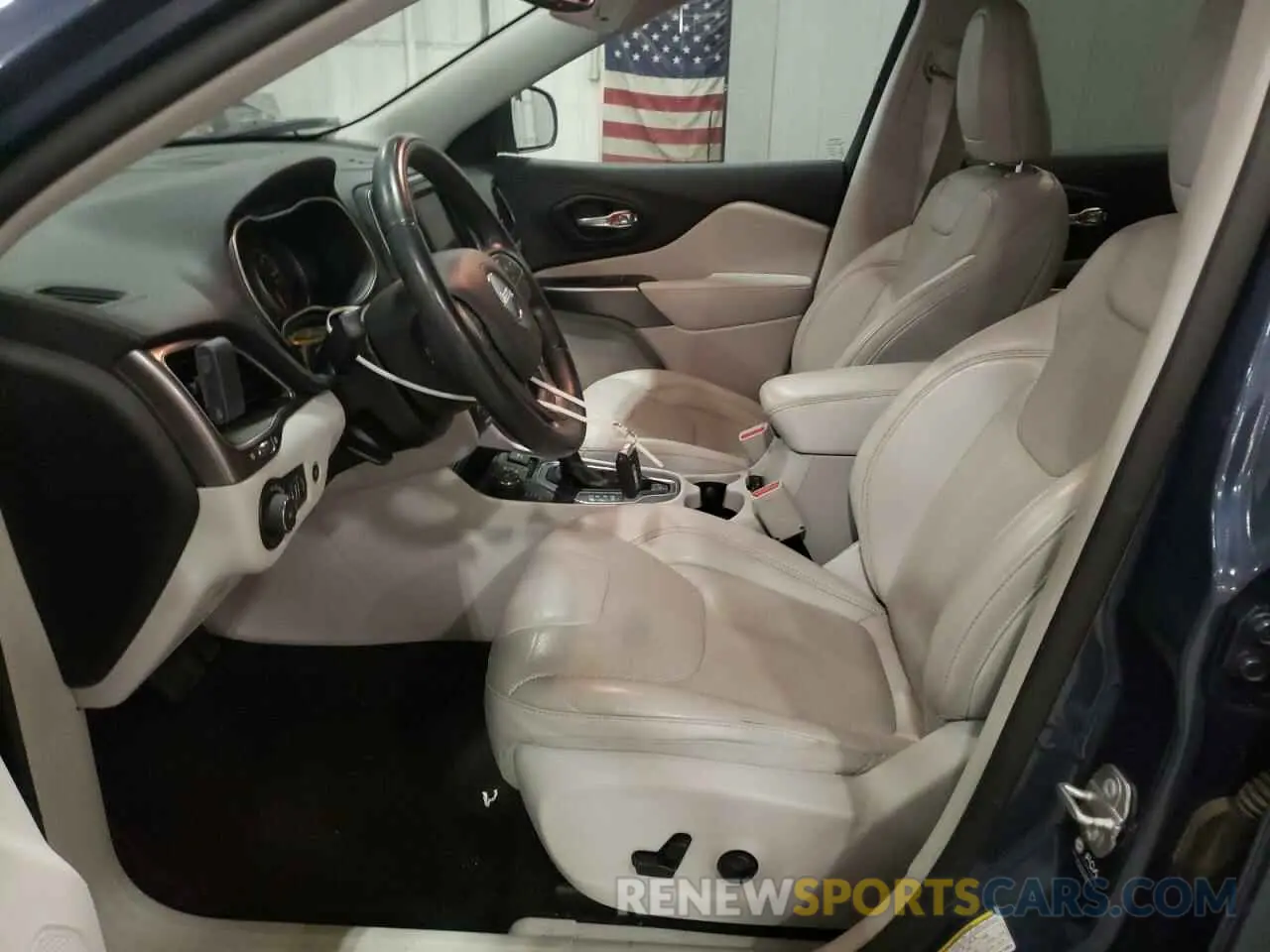 7 Photograph of a damaged car 1C4PJMMXXMD109834 JEEP GRAND CHER 2021