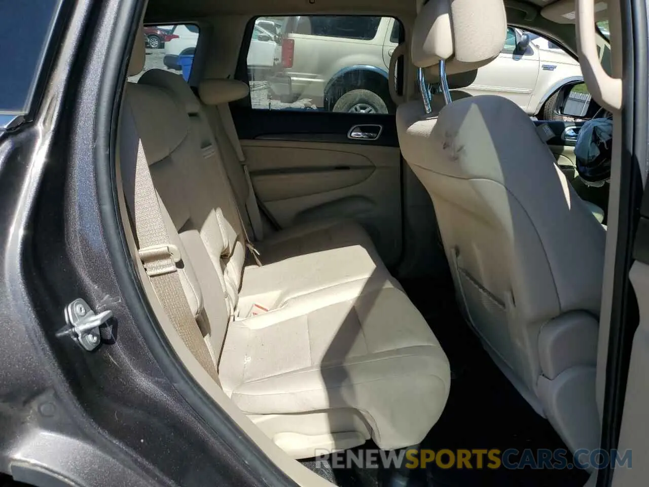 12 Photograph of a damaged car 1C4RJEAG3MC605518 JEEP GRAND CHER 2021