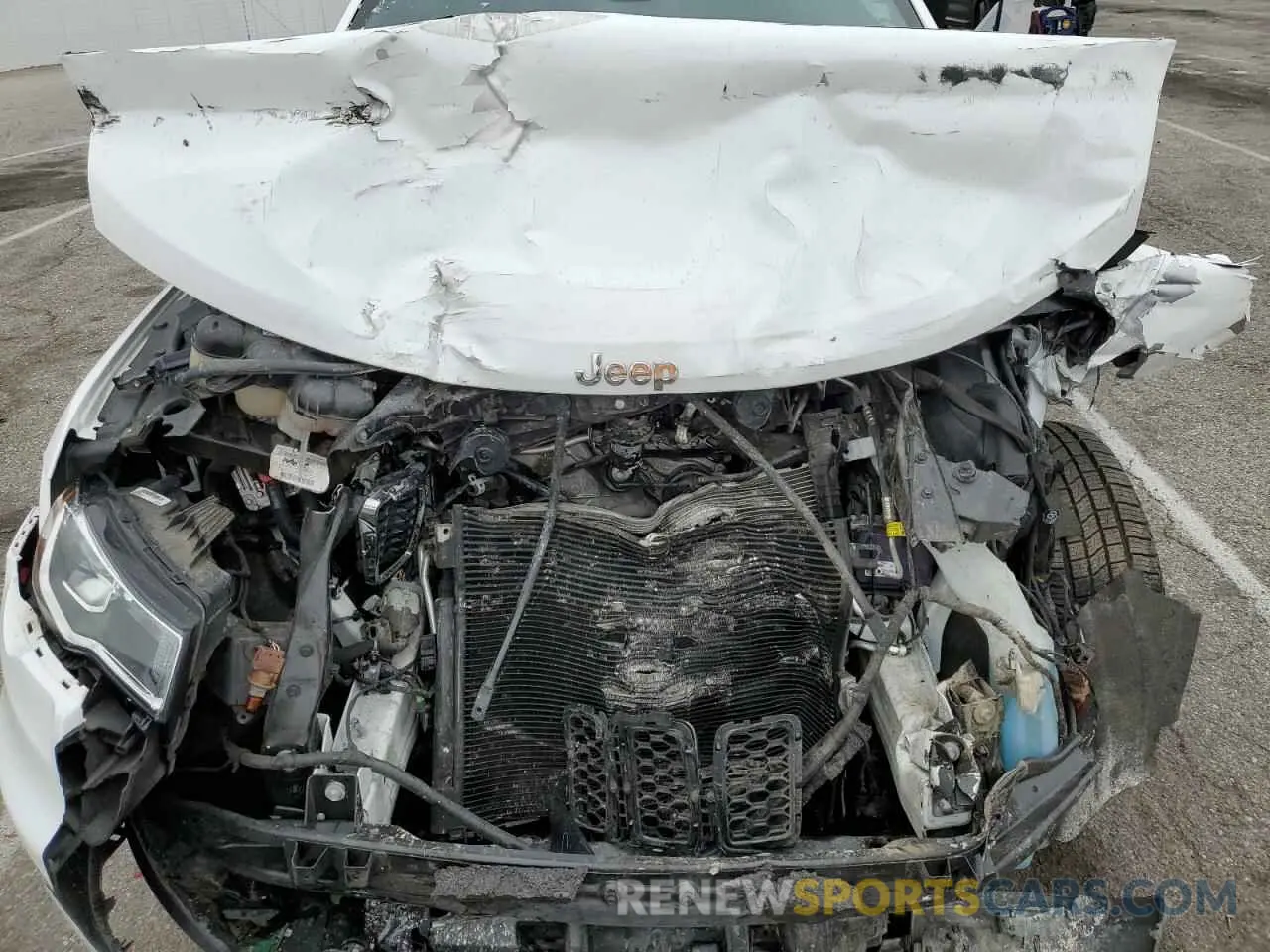 12 Photograph of a damaged car 1C4RJEAG6MC546772 JEEP GRAND CHER 2021