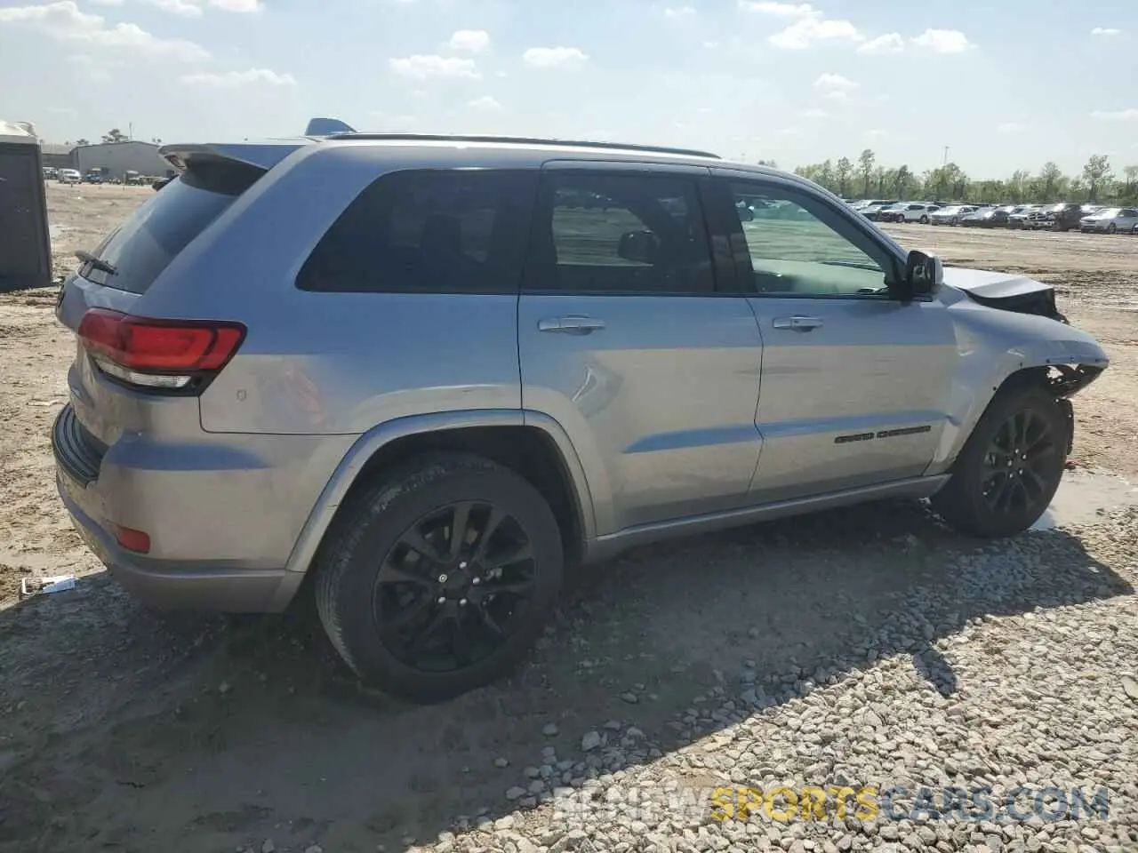 3 Photograph of a damaged car 1C4RJEAG6MC713941 JEEP GRAND CHER 2021