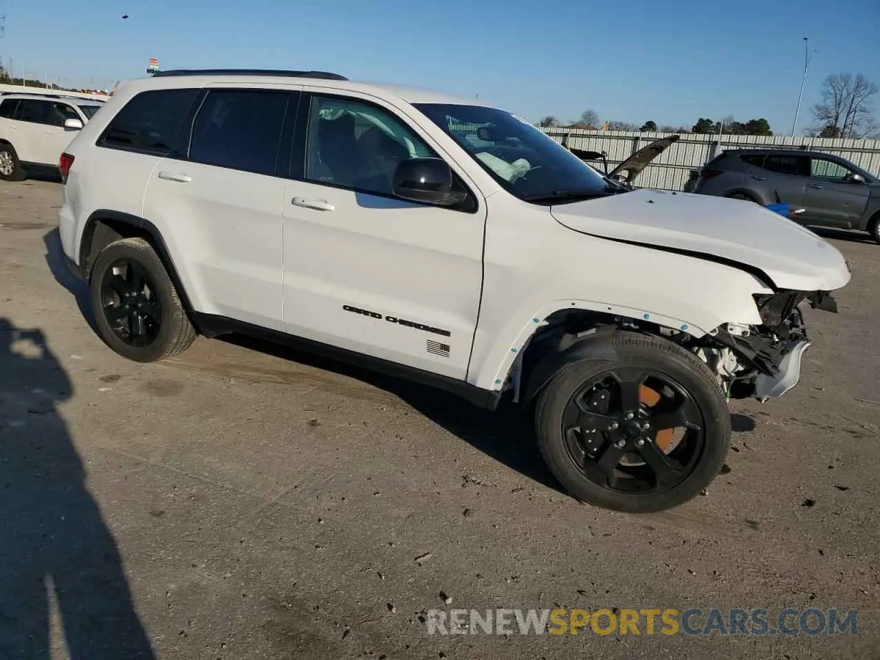 4 Photograph of a damaged car 1C4RJEAG8MC749095 JEEP GRAND CHER 2021