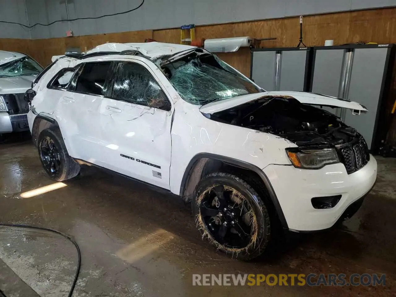 4 Photograph of a damaged car 1C4RJFAG1MC801351 JEEP GRAND CHER 2021