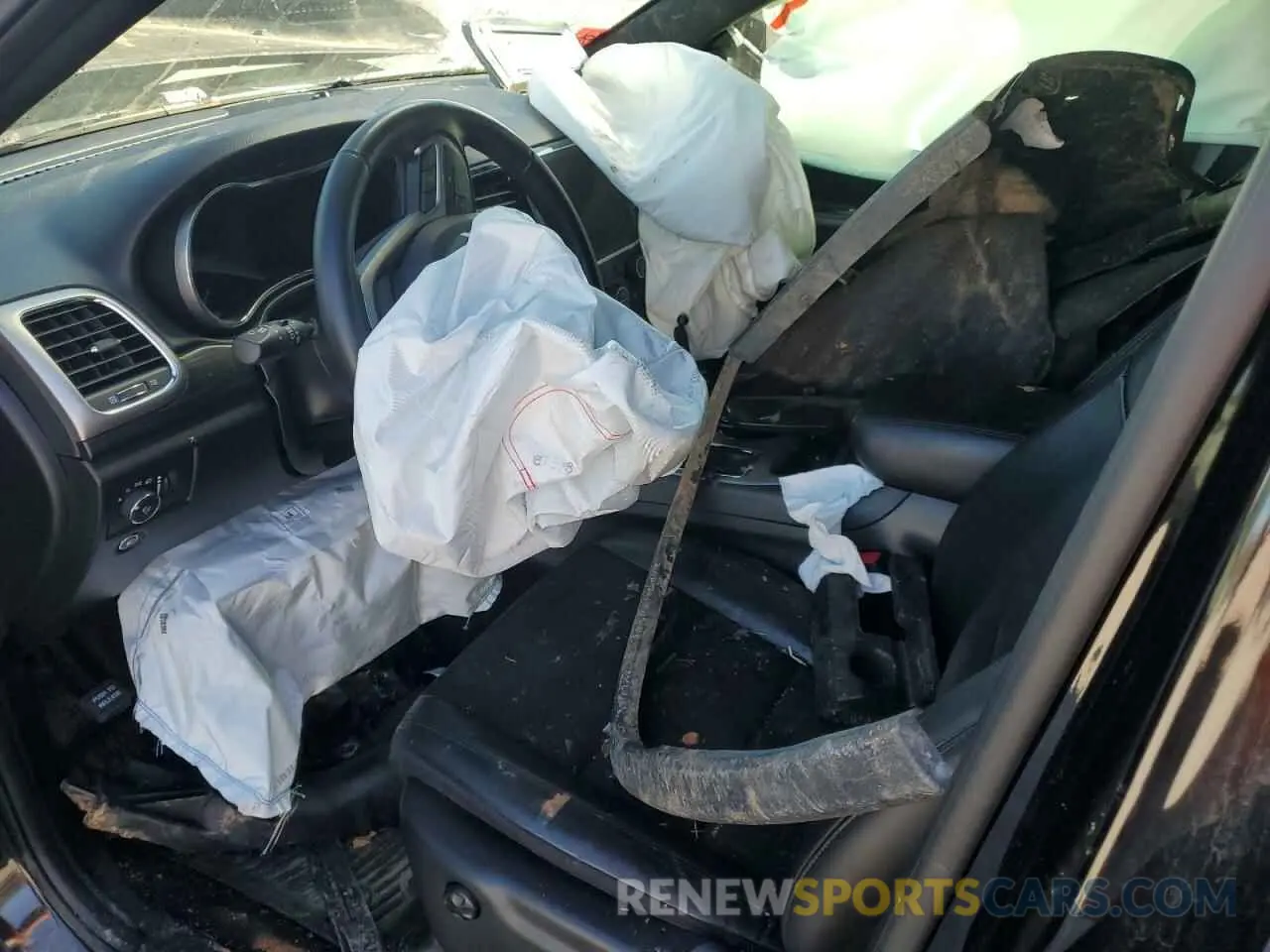 8 Photograph of a damaged car 1C4RJFAG1MC819350 JEEP GRAND CHER 2021