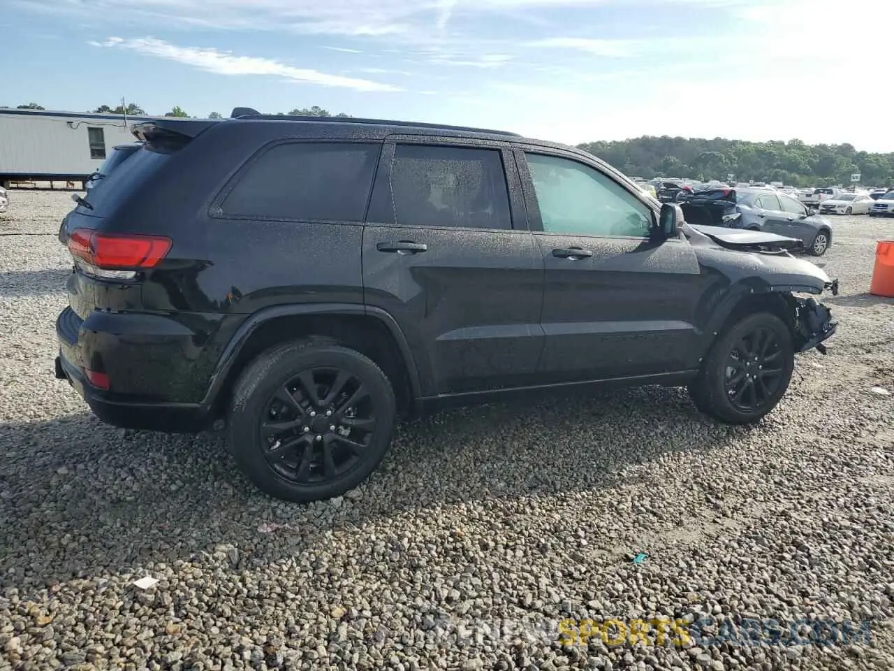 3 Photograph of a damaged car 1C4RJFAG2MC687568 JEEP GRAND CHER 2021