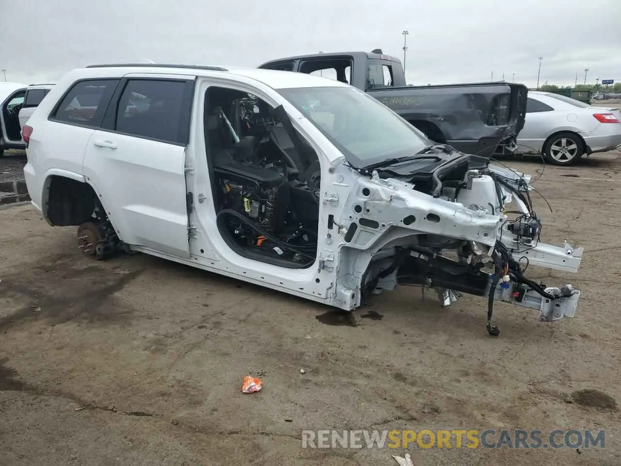 4 Photograph of a damaged car 1C4RJFAG2MC778369 JEEP GRAND CHER 2021