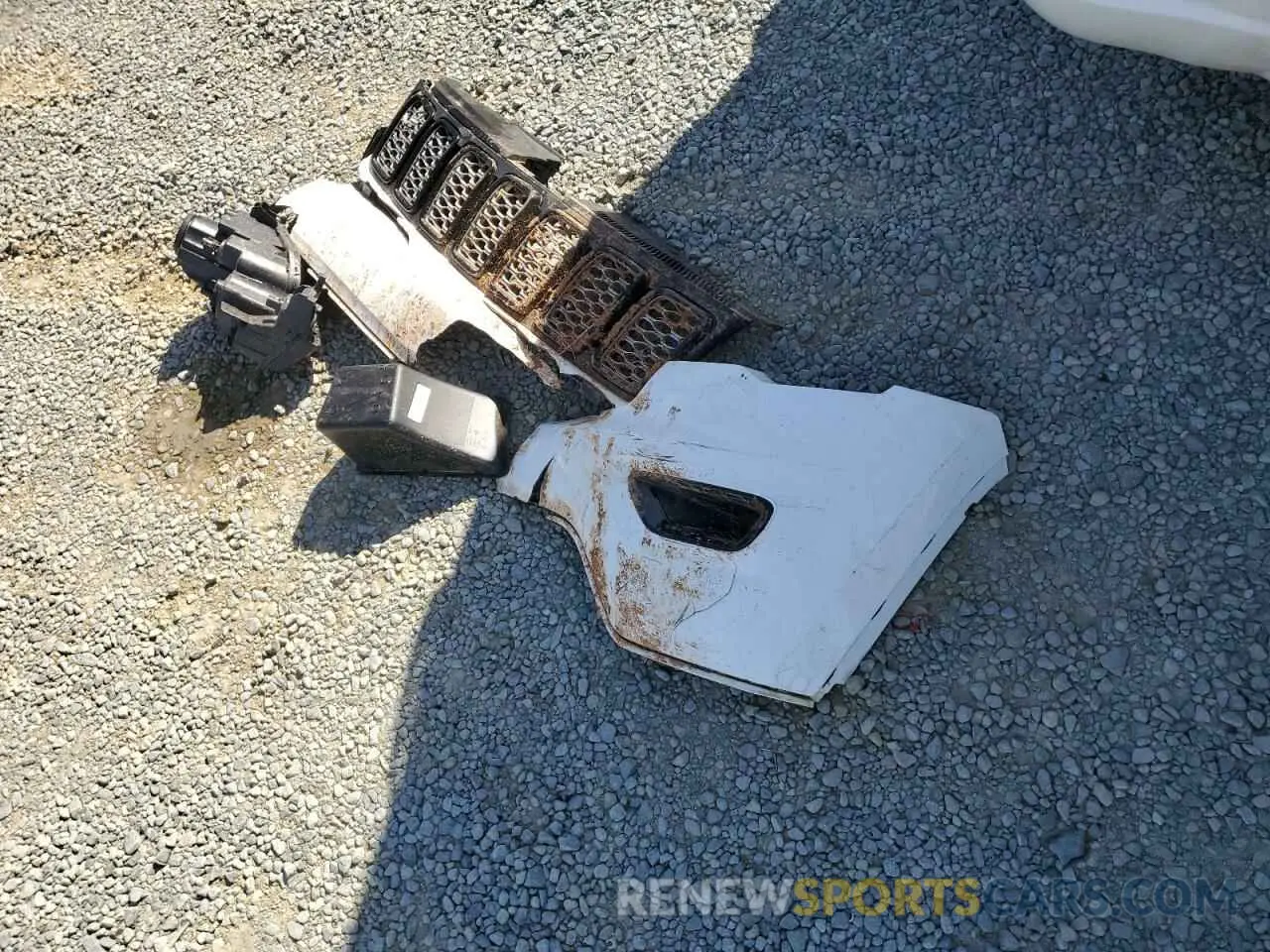 13 Photograph of a damaged car 1C4RJFAG6MC710592 JEEP GRAND CHER 2021