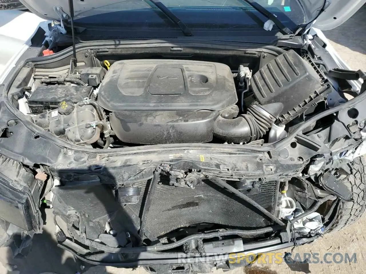 14 Photograph of a damaged car 1C4RJFBG1MC731736 JEEP GRAND CHER 2021