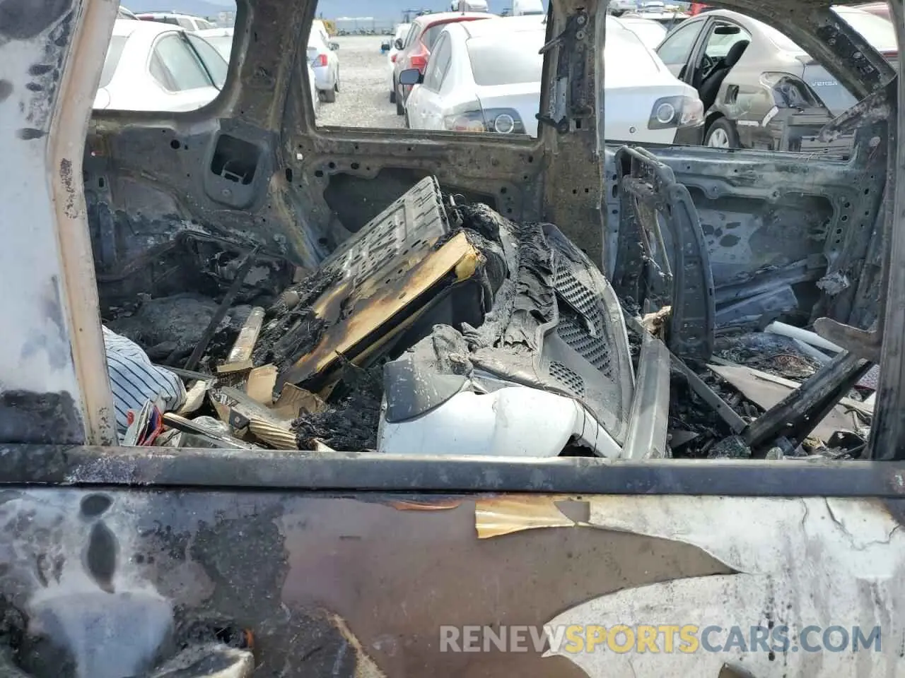 10 Photograph of a damaged car 1C4RJFBG3MC530727 JEEP GRAND CHER 2021