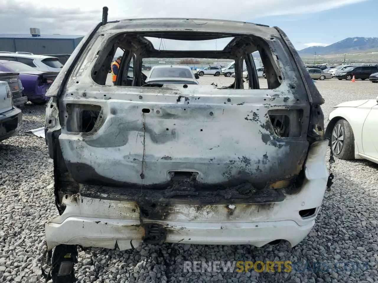 6 Photograph of a damaged car 1C4RJFBG3MC530727 JEEP GRAND CHER 2021