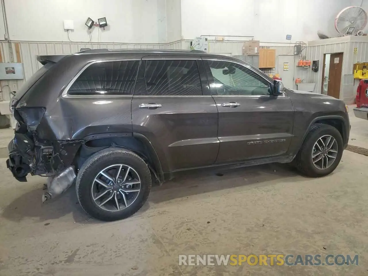 3 Photograph of a damaged car 1C4RJFBG4MC754119 JEEP GRAND CHER 2021