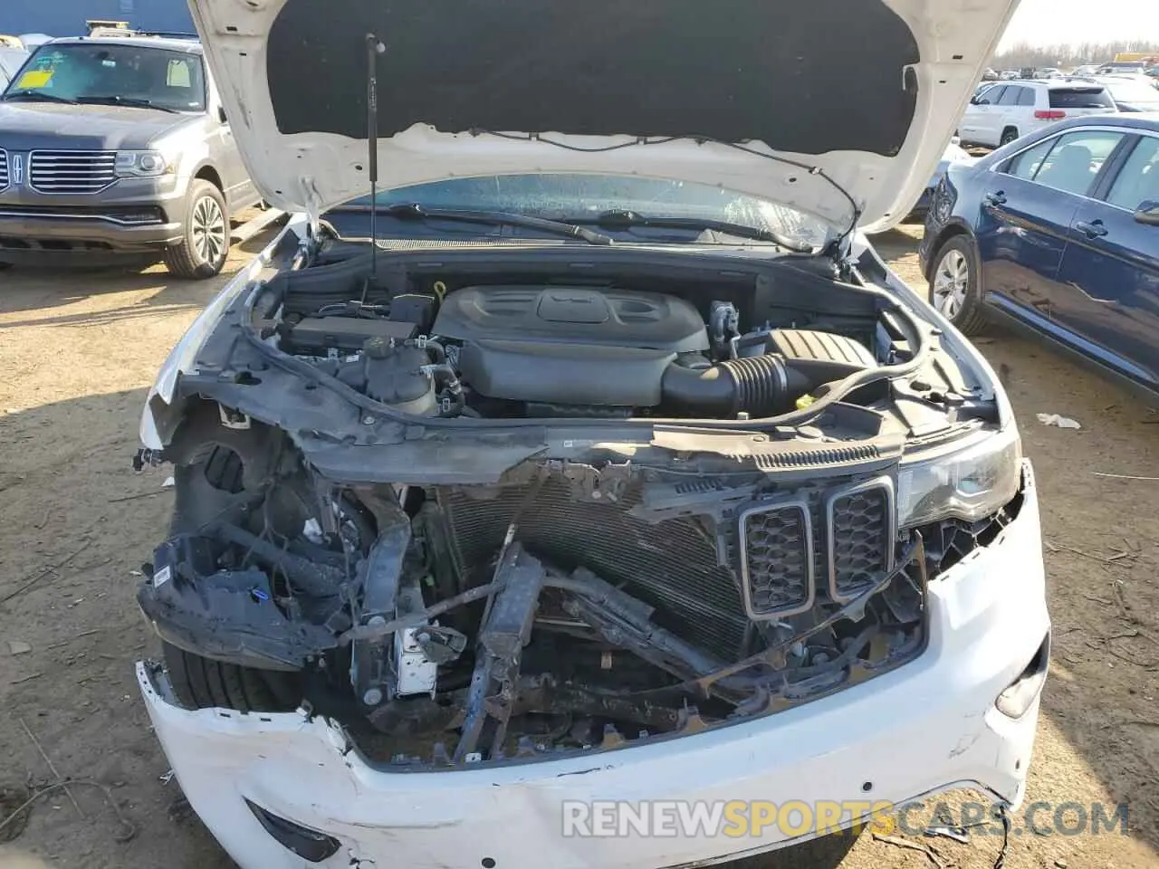 13 Photograph of a damaged car 1C4RJFBG6MC674921 JEEP GRAND CHER 2021