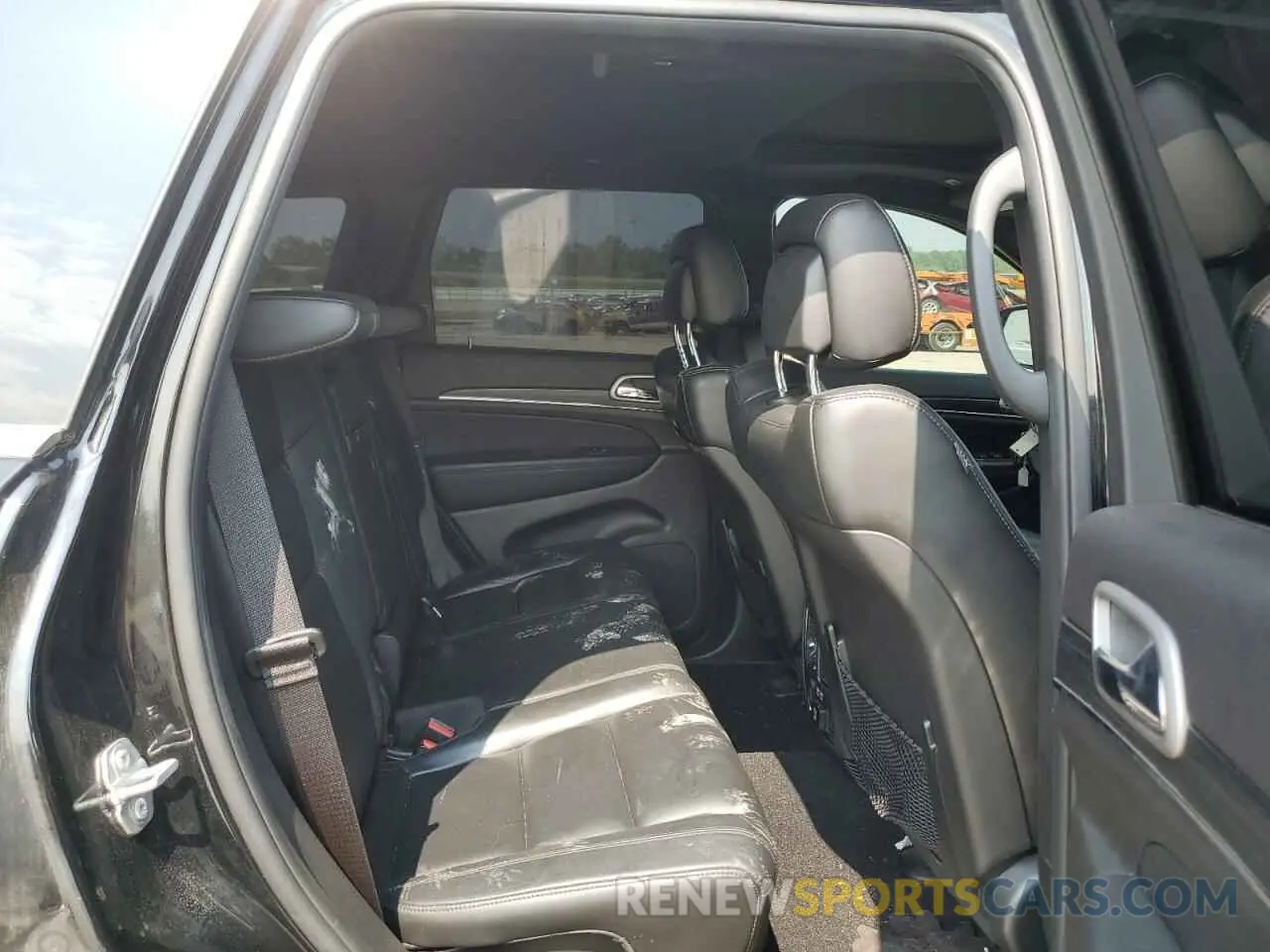 11 Photograph of a damaged car 1C4RJFBGXMC501225 JEEP GRAND CHER 2021