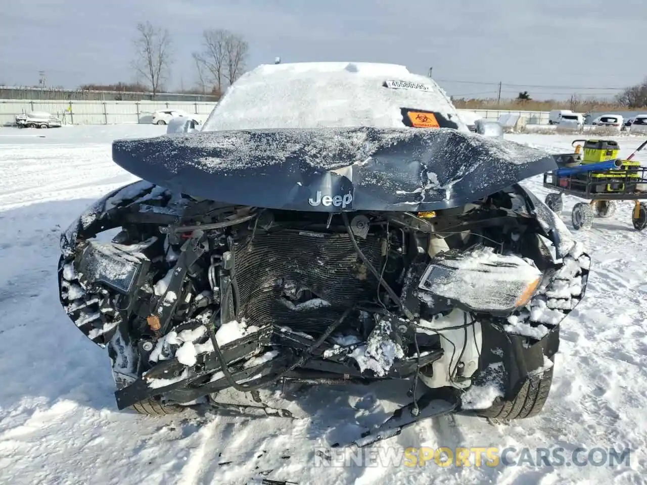 5 Photograph of a damaged car 1C4RJFBGXMC753069 JEEP GRAND CHER 2021