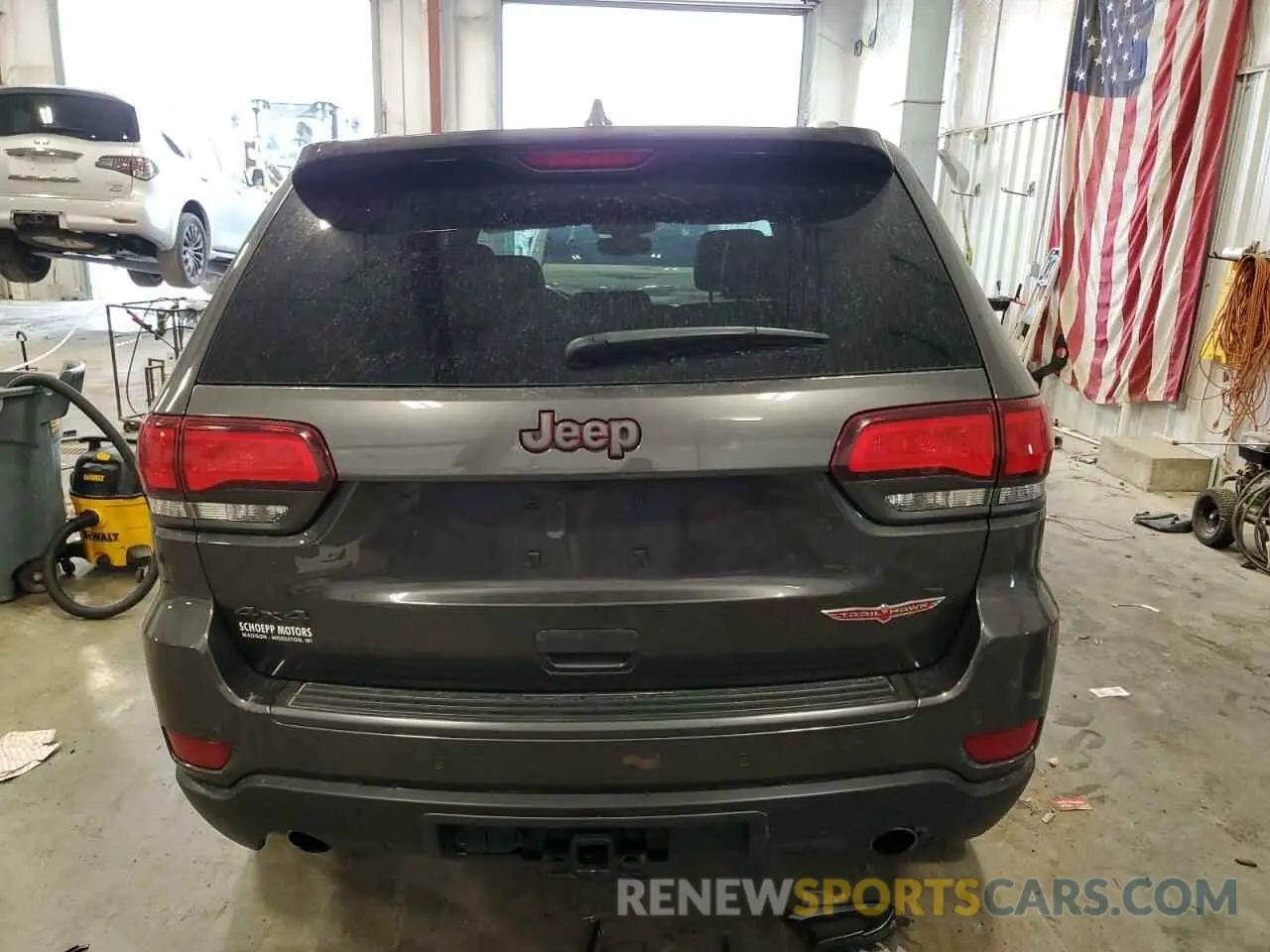 6 Photograph of a damaged car 1C4RJFLG5MC581256 JEEP GRAND CHER 2021
