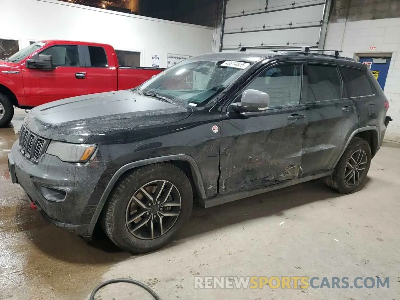 1 Photograph of a damaged car 1C4RJFLGXMC548821 JEEP GRAND CHER 2021