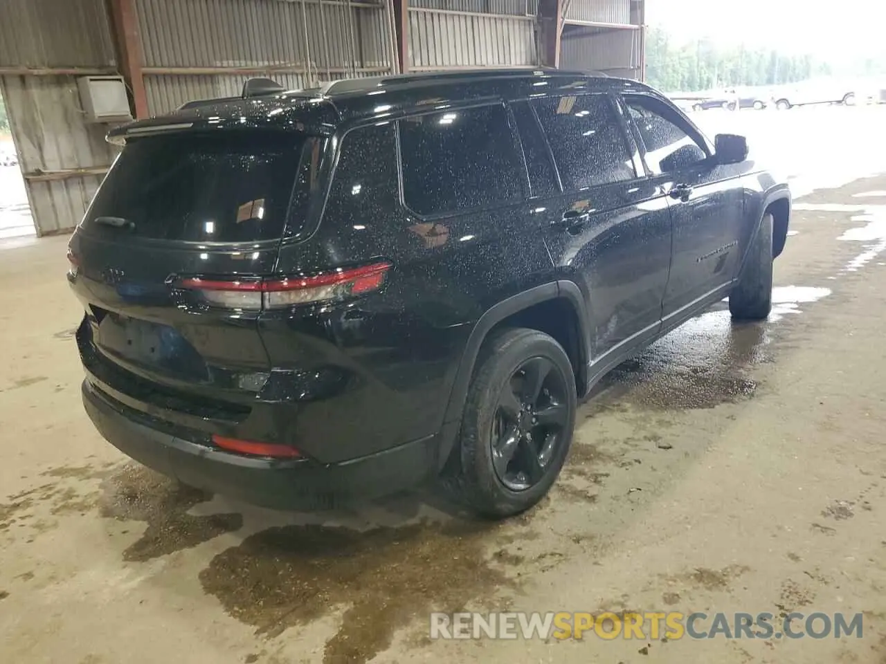 3 Photograph of a damaged car 1C4RJJAG4M8203552 JEEP GRAND CHER 2021